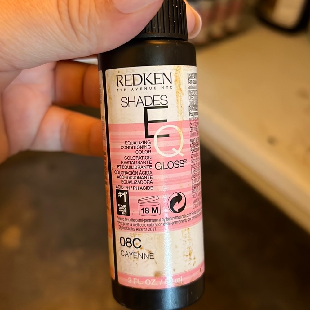 🖤REDKEN SHADES EQ 8C CAYENNE 🖤